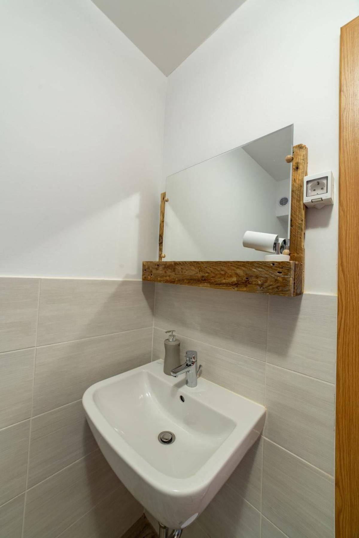 Apartament Seventh House Ilirska Bistrica Zewnętrze zdjęcie